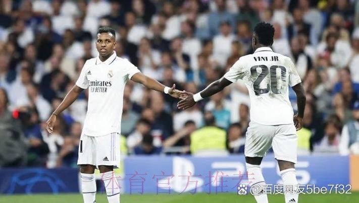 马卡-皇马对巴萨的动作很平静 认为这些签约有问题